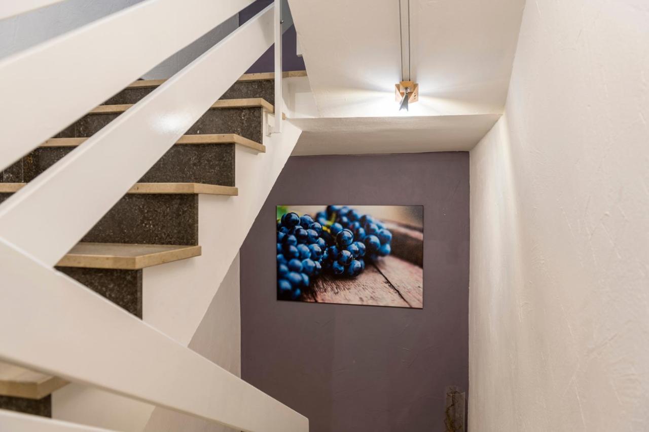 Weinbau Frank Schoenig Зоммерхаузен Экстерьер фото